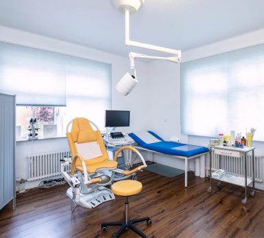 Die Frauenärzte Lörrach-Schopfheim Praxis Behandlungsraum
